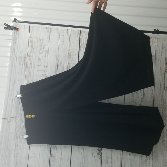 Shein Black Wide Legged Capris W Gold buttons - Picture 4 of 8